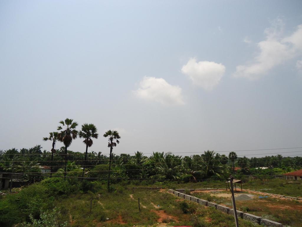 Hotel Glee Trincomalee Exterior photo